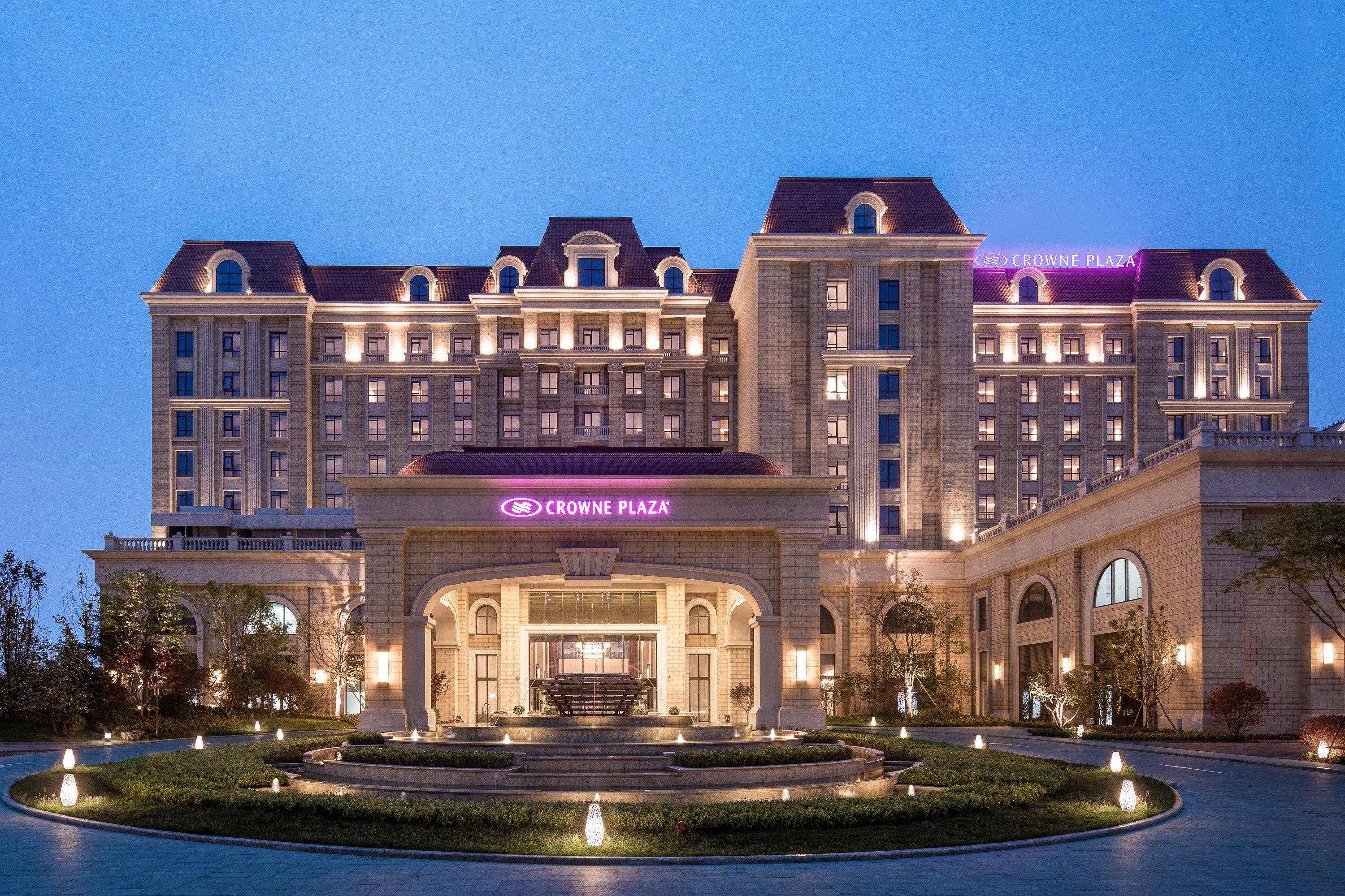 Crowne Plaza Qingdaoorientalmoviemetropolis, An Ihg Hotel Exterior photo